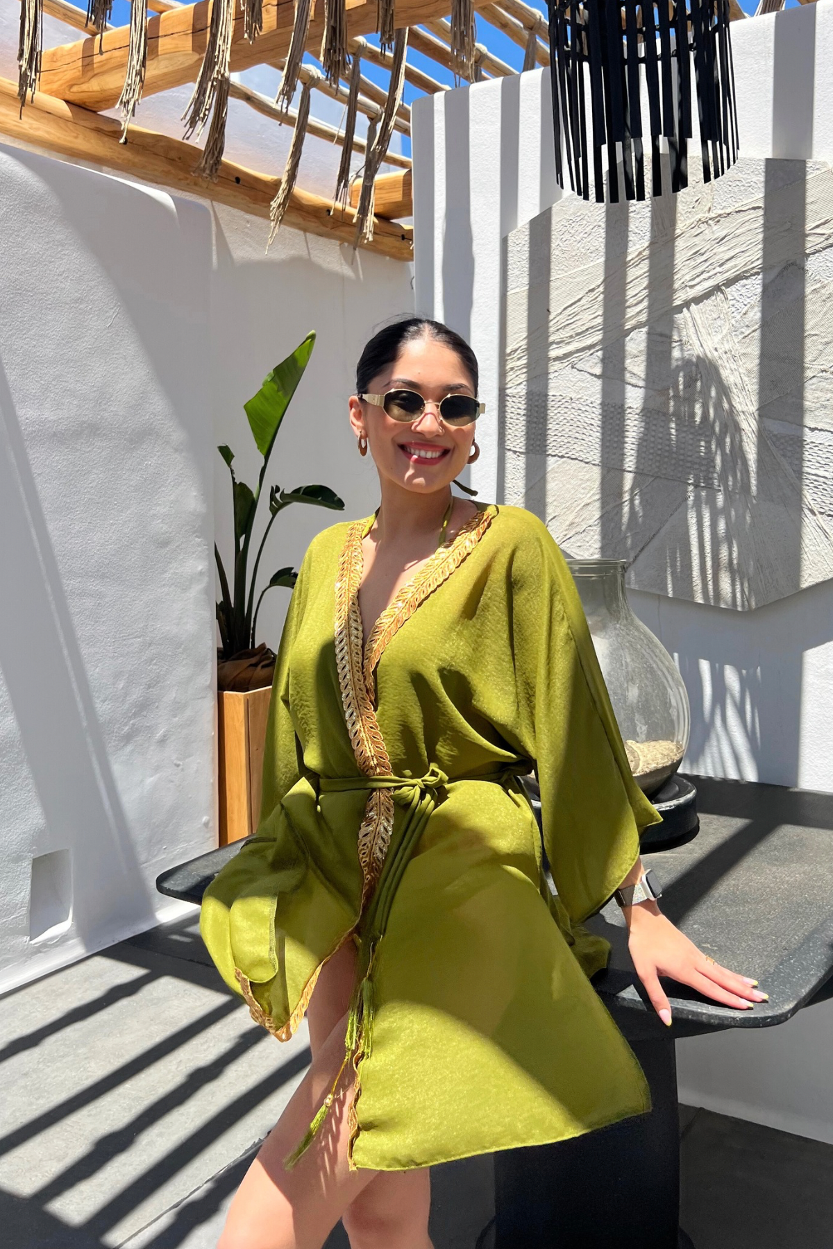 Sommer Kaftan Olive Green Oasis mit goldenen Details